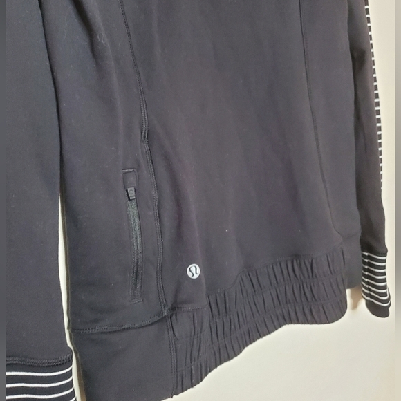 Women's Lululemon Think Fast Hoodie Size 4 - Picture 8 of 12